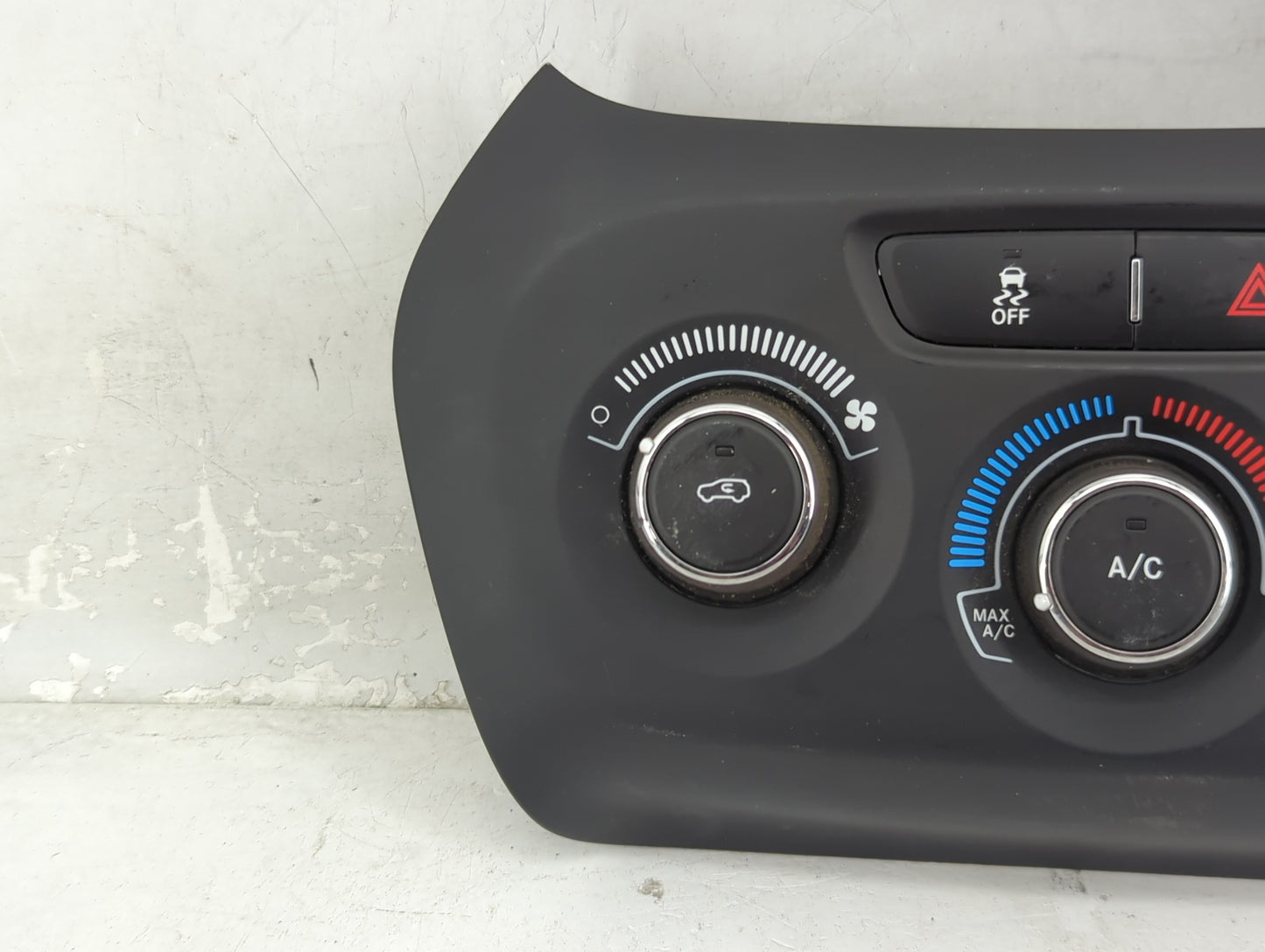 2015-2018 Jeep Cherokee Climate Control Module Temperature AC/Heater Replacement P/N:P5VC84DX9AB Fits Fits 2015 2016 2017 20