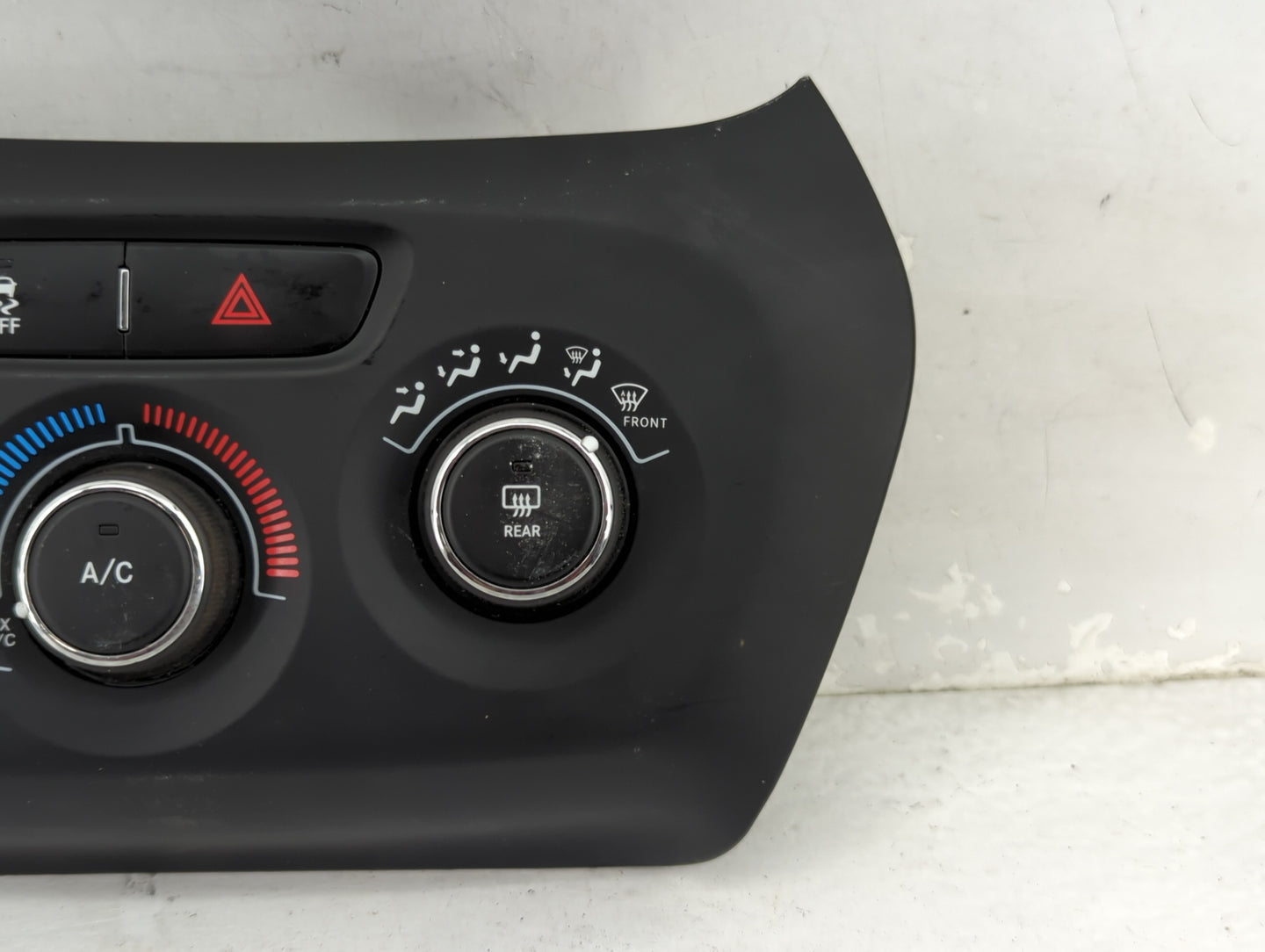 2015-2018 Jeep Cherokee Climate Control Module Temperature AC/Heater Replacement P/N:P5VC84DX9AB Fits Fits 2015 2016 2017 20