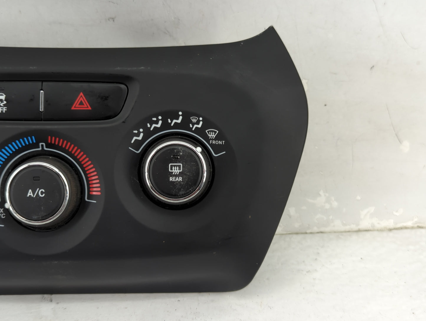 2015-2018 Jeep Cherokee Climate Control Module Temperature AC/Heater Replacement P/N:P5VC84DX9AB Fits Fits 2015 2016 2017 20
