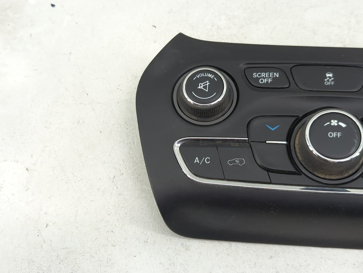 2015-2018 Jeep Cherokee Climate Control Module Temperature AC/Heater Replacement P/N:68249516AB Fits Fits 2015 2016 2017 201