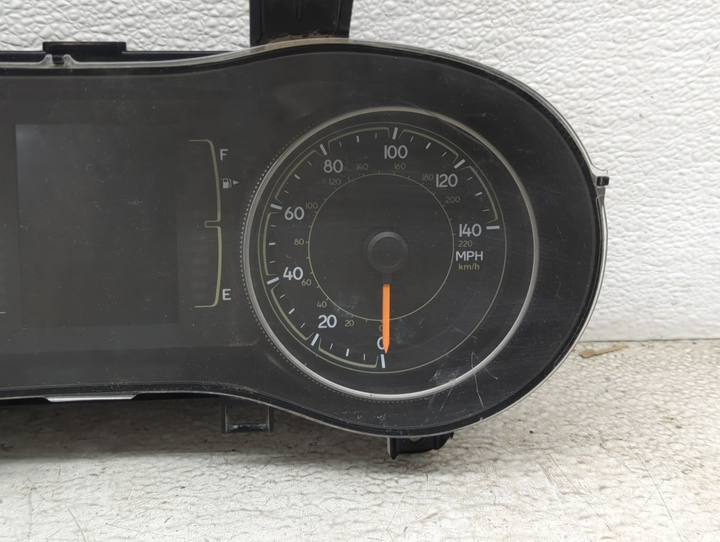2016 Jeep Cherokee Instrument Cluster Speedometer Gauges P/N:P68274069AC T8EQI017604423, A2C80949600 Miles: Fits OEM Used Au