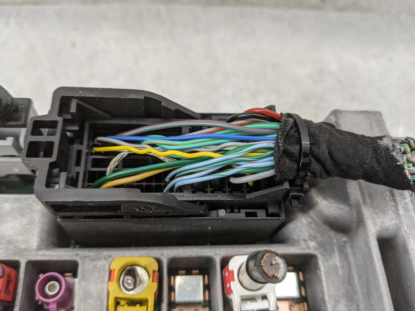 2016 Jeep Cherokee Radio AM FM Cd Player Receiver Replacement P/N:T00BE264571499 68258671AF, QNG-BE2801, 6434C-BE2801 Fits O