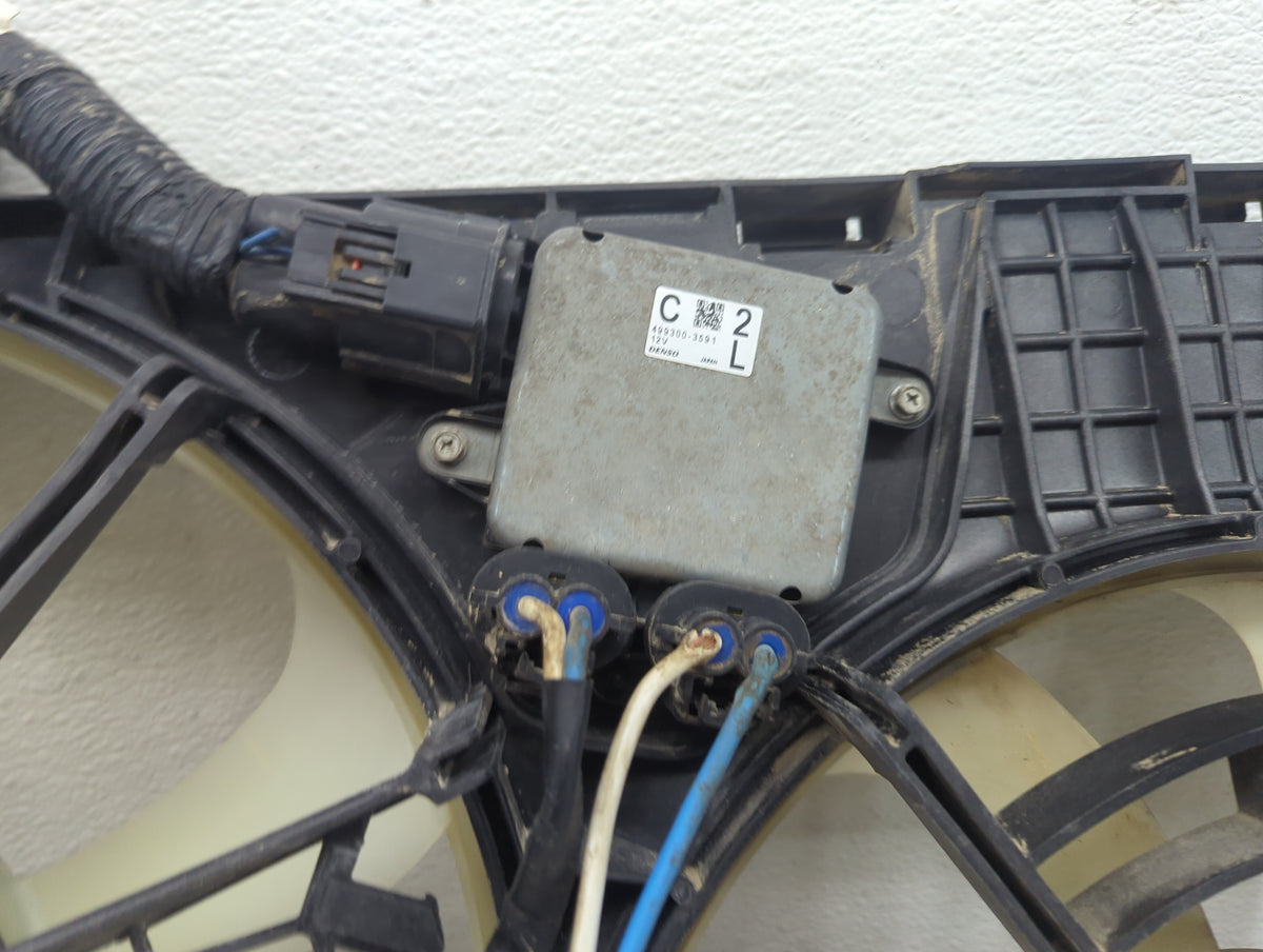 2014-2019 Jeep Cherokee Electric Radiator Cooling Fan Motor Assembly P/N:07016 70113K AA223006-T809 Fits OEM Used Auto Parts