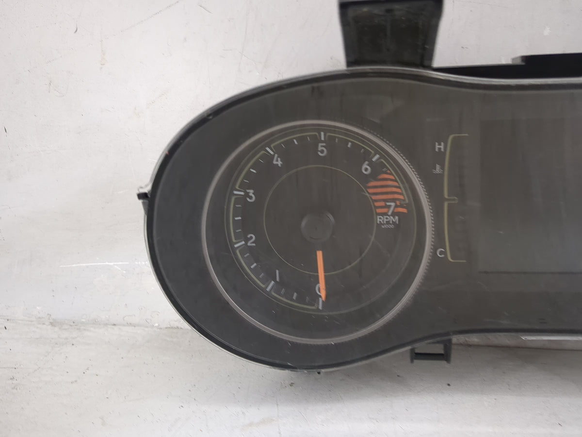 2016 Jeep Cherokee Instrument Cluster Speedometer Gauges P/N:P68274069AC T8EQI033611440 Miles: Fits OEM Used Auto Parts - Oe