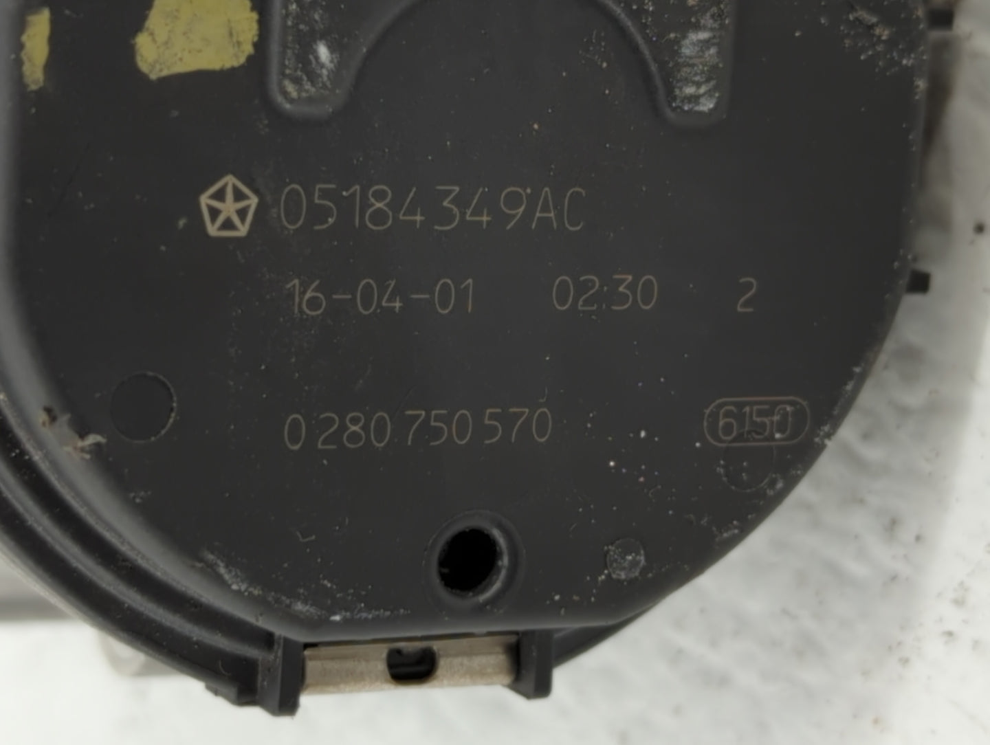 2014-2017 Jeep Cherokee Throttle Body P/N:05184349AC 05184349AE, 05184349AF Fits Fits 2011 2012 2013 2014 2015 2016 2017 201