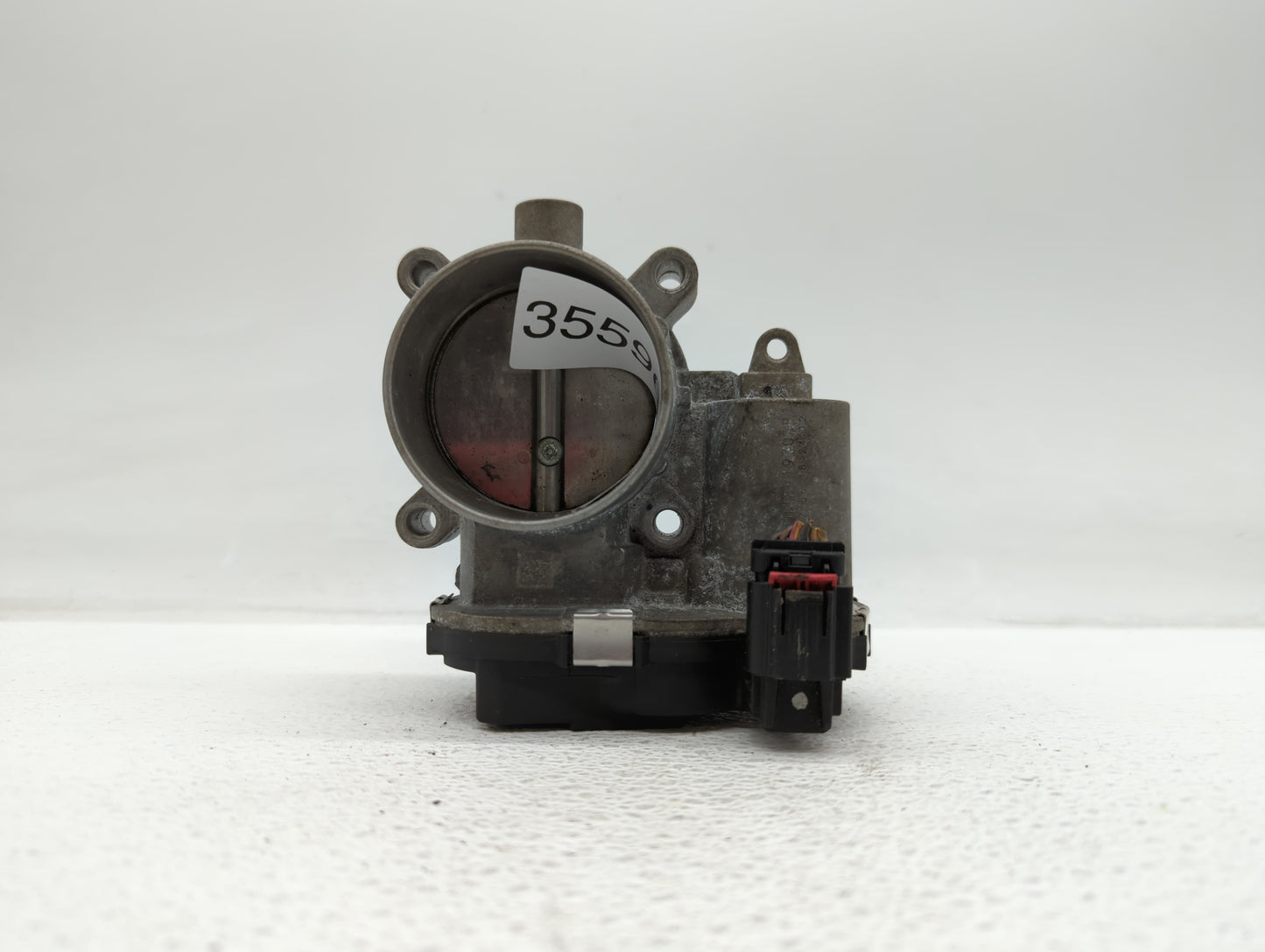 2014-2017 Jeep Cherokee Throttle Body P/N:04891970AB Fits Fits 2014 2015 2016 2017 2018 OEM Used Auto Parts - Oemusedautopar