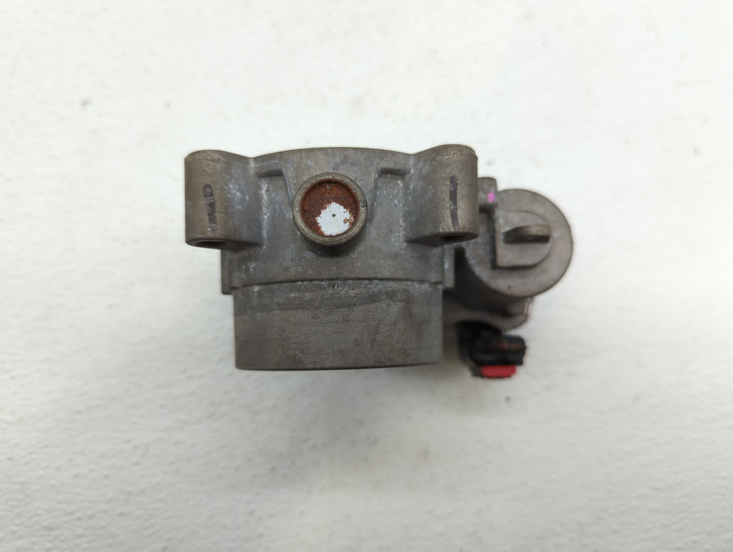 2014-2017 Jeep Cherokee Throttle Body P/N:04891970AB Fits Fits 2014 2015 2016 2017 2018 OEM Used Auto Parts - Oemusedautopar