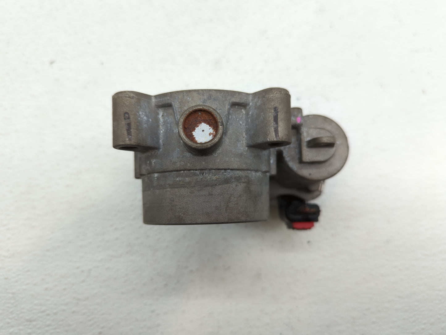 2014-2017 Jeep Cherokee Throttle Body P/N:04891970AB Fits Fits 2014 2015 2016 2017 2018 OEM Used Auto Parts - Oemusedautopar