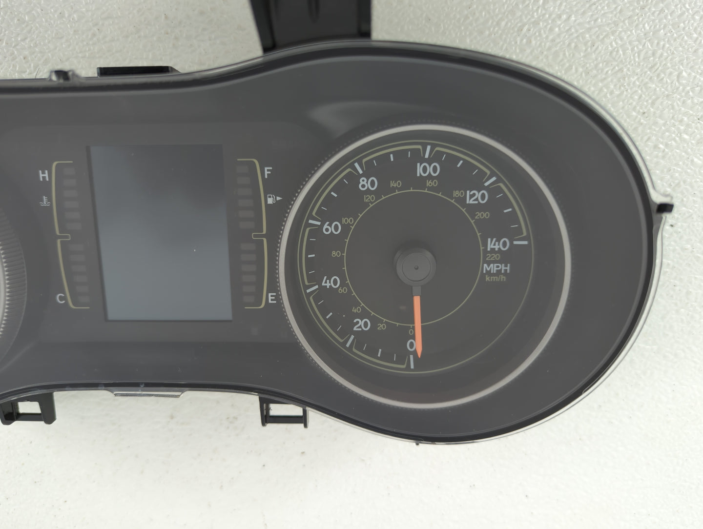 2016 Jeep Cherokee Instrument Cluster Speedometer Gauges P/N:P68274069AC P68274070AC, P68274069AB Fits OEM Used Auto Parts -
