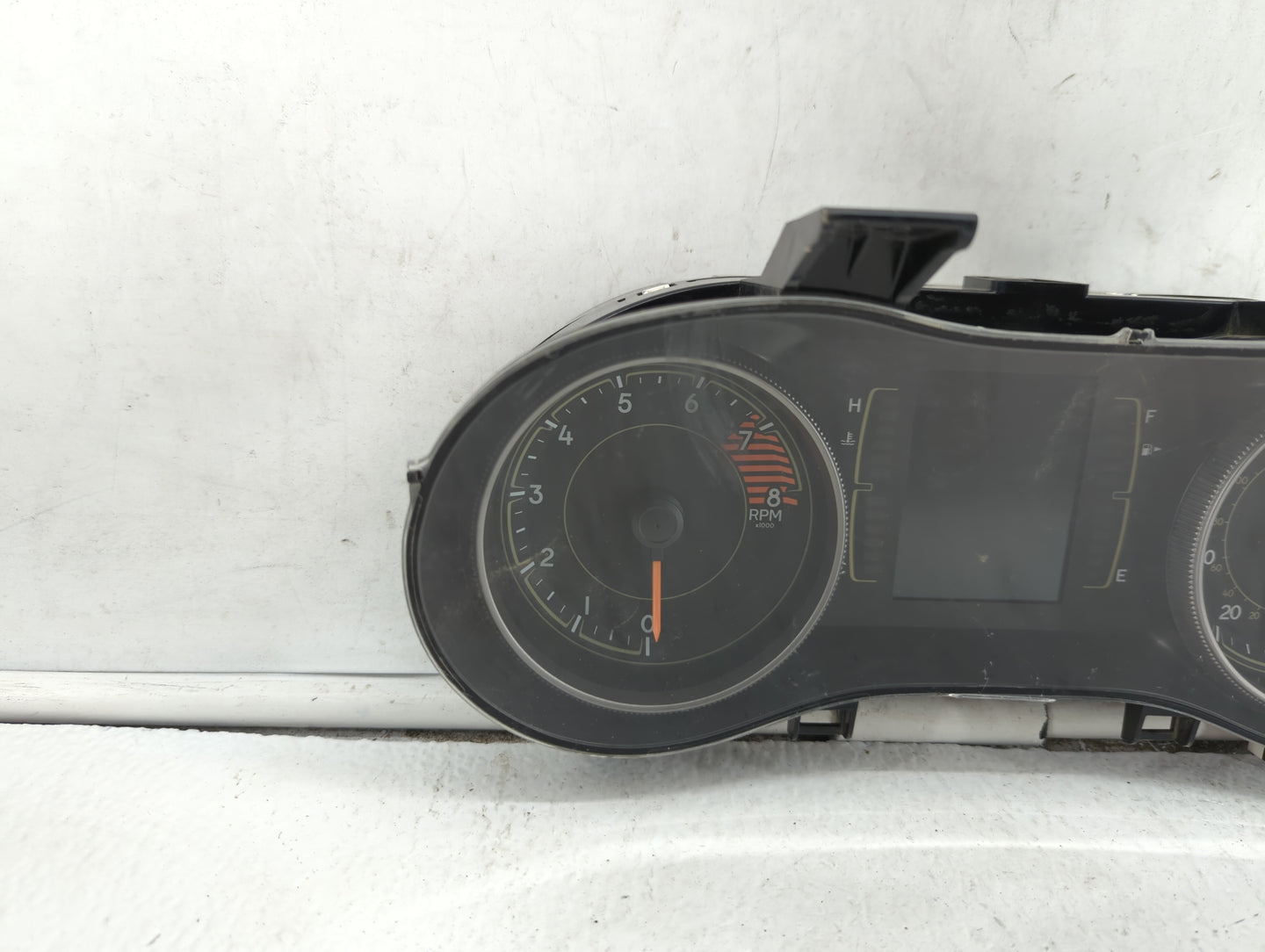 2016 Jeep Cherokee Instrument Cluster Speedometer Gauges P/N:P68274080AB P68274080AC Fits OEM Used Auto Parts - Oemusedautop