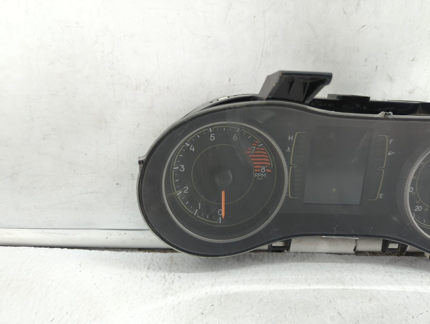 2016 Jeep Cherokee Instrument Cluster Speedometer Gauges P/N:P68274080AB P68274080AC Fits OEM Used Auto Parts - Oemusedautop