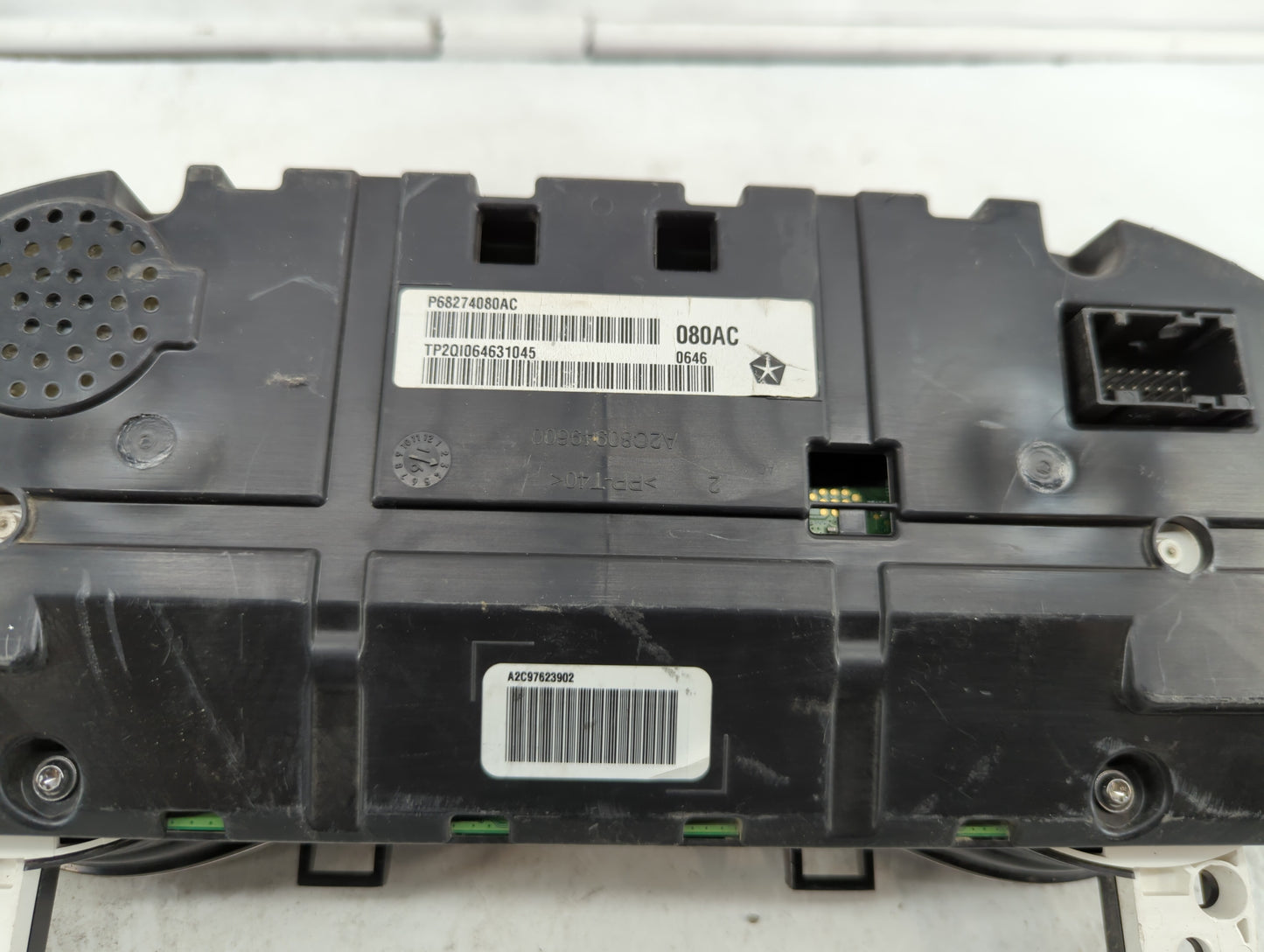2016 Jeep Cherokee Instrument Cluster Speedometer Gauges P/N:P68274080AB P68274080AC Fits OEM Used Auto Parts - Oemusedautop
