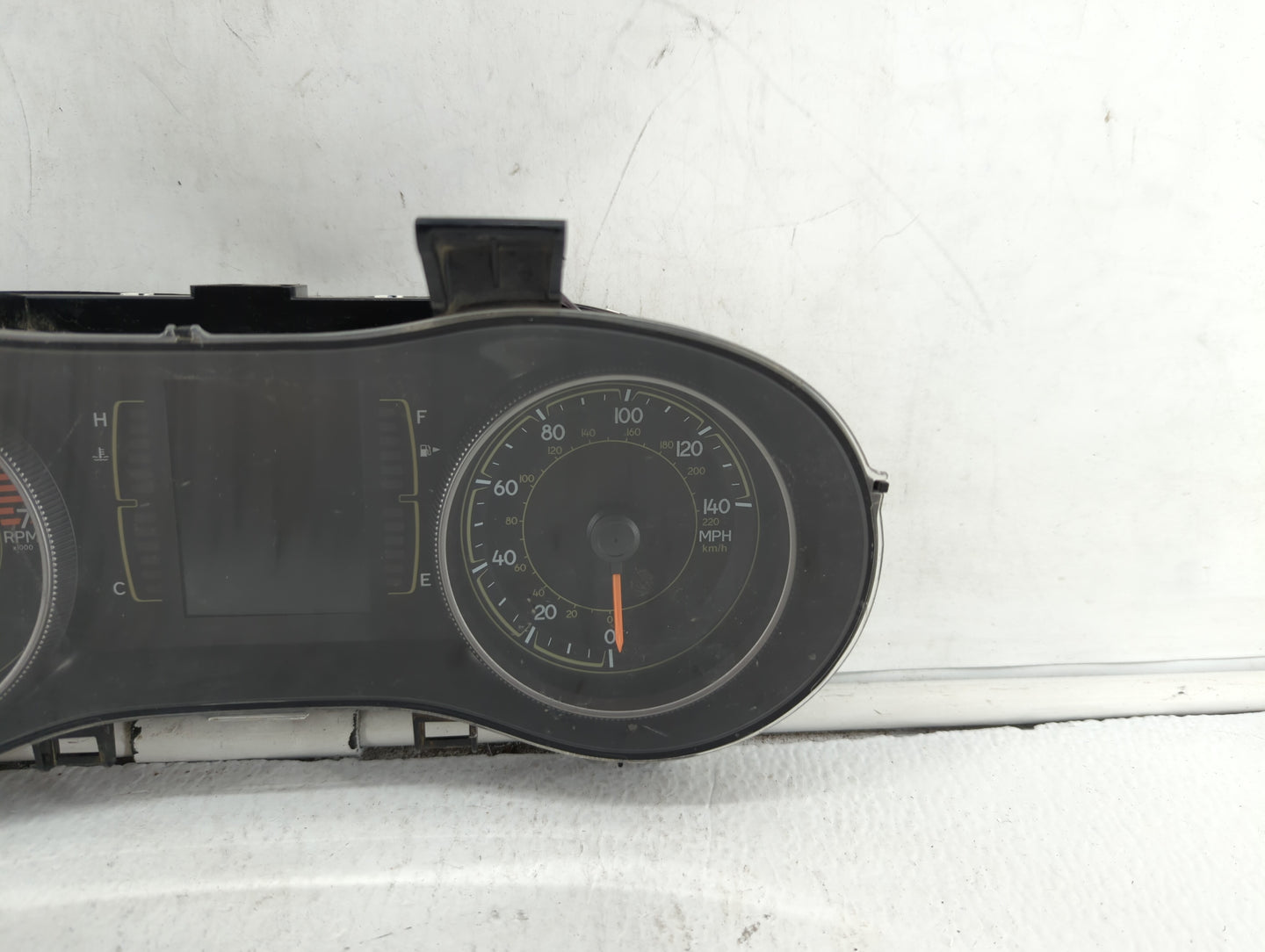 2016 Jeep Cherokee Instrument Cluster Speedometer Gauges P/N:P68274069AC P68274070AC, P68274069AB Fits OEM Used Auto Parts -