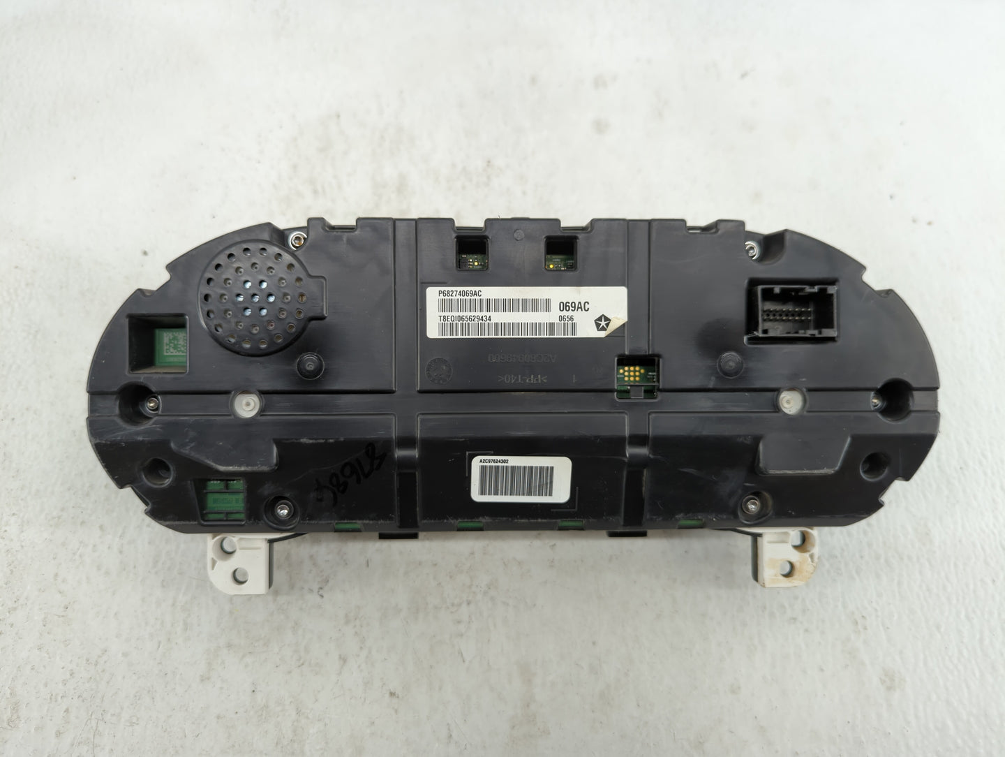 2016 Jeep Cherokee Instrument Cluster Speedometer Gauges P/N:P68274069AC P68274070AC, P68274069AB Fits OEM Used Auto Parts -