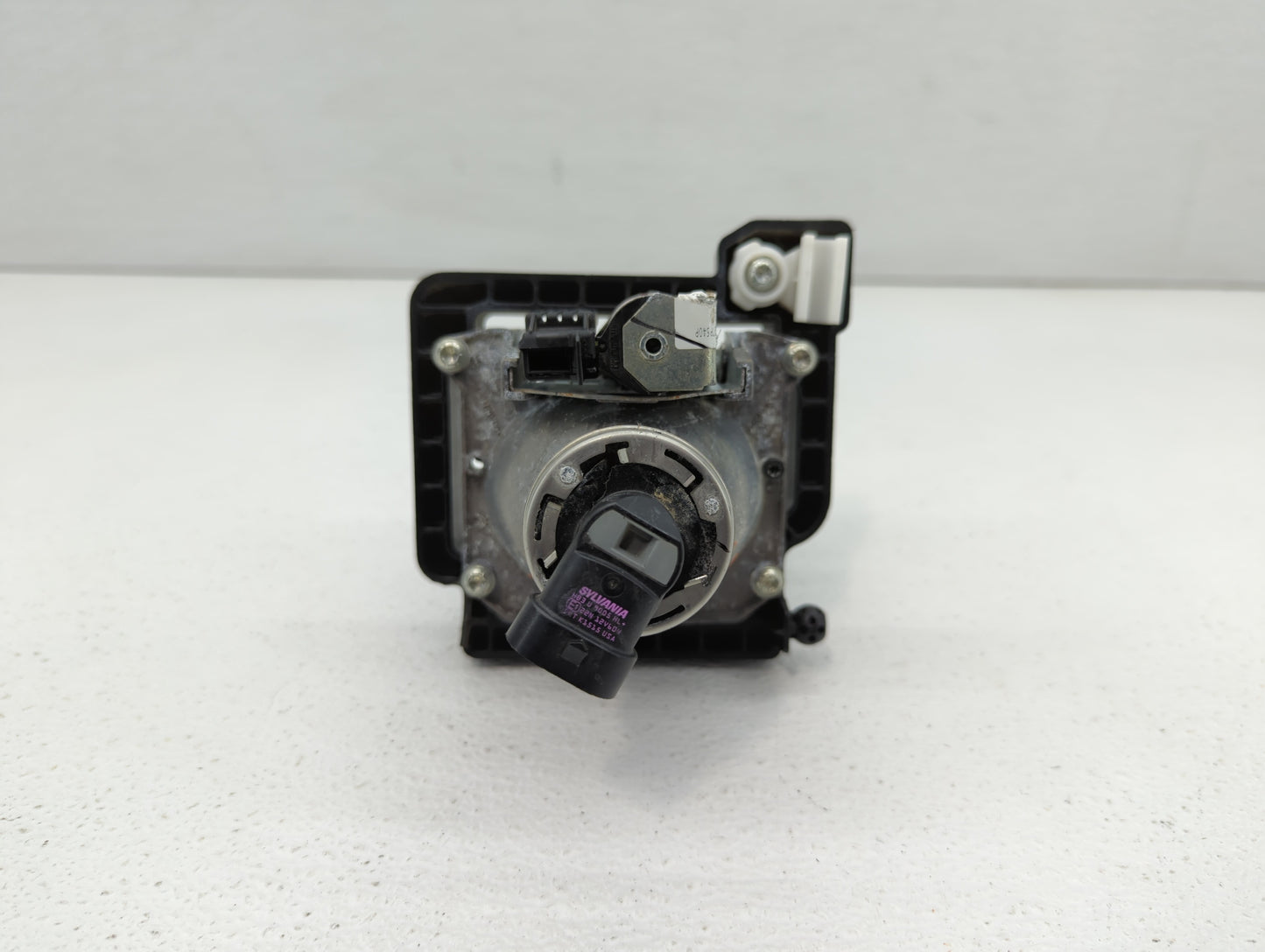 2014-2018 Jeep Cherokee Passenger Right Oem Fog Light Lamp - Oemusedautoparts1.com