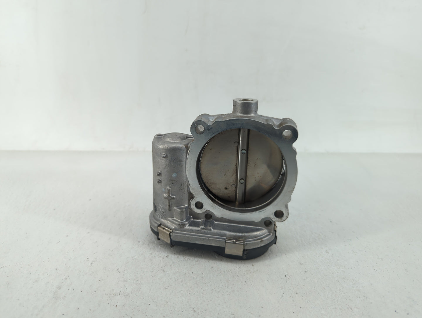 2014-2022 Jeep Cherokee Throttle Body P/N:05184349AE 05184349AC Fits OEM Used Auto Parts - Oemusedautoparts1.com