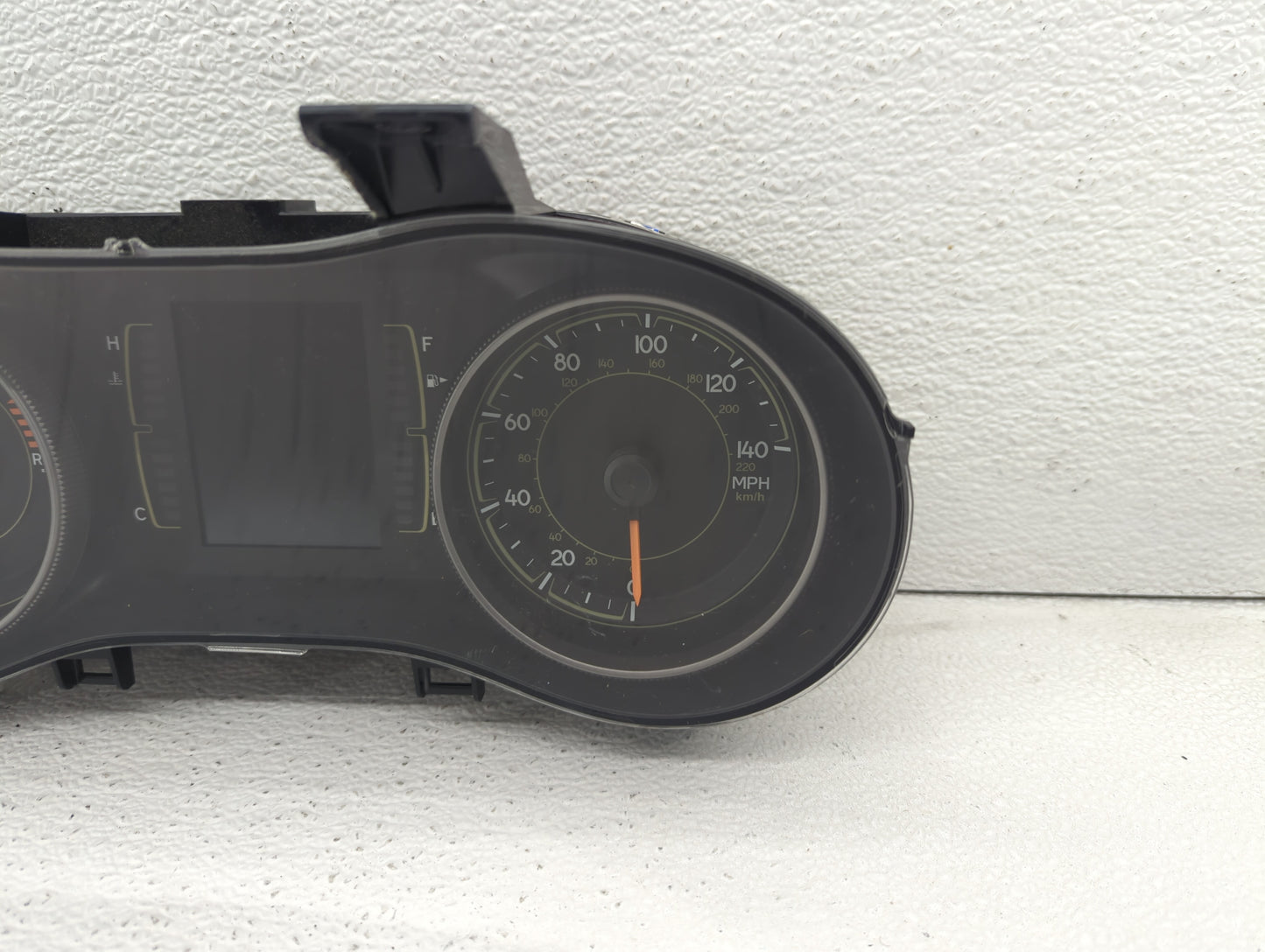 2016 Jeep Cherokee Instrument Cluster Speedometer Gauges P/N:P68274069AC P68274070AC, P68274069AB Miles: Fits OEM Used Auto 