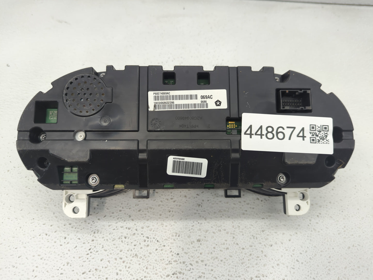 2016 Jeep Cherokee Instrument Cluster Speedometer Gauges P/N:P68274069AC P68274070AC, P68274069AB Miles: Fits OEM Used Auto 