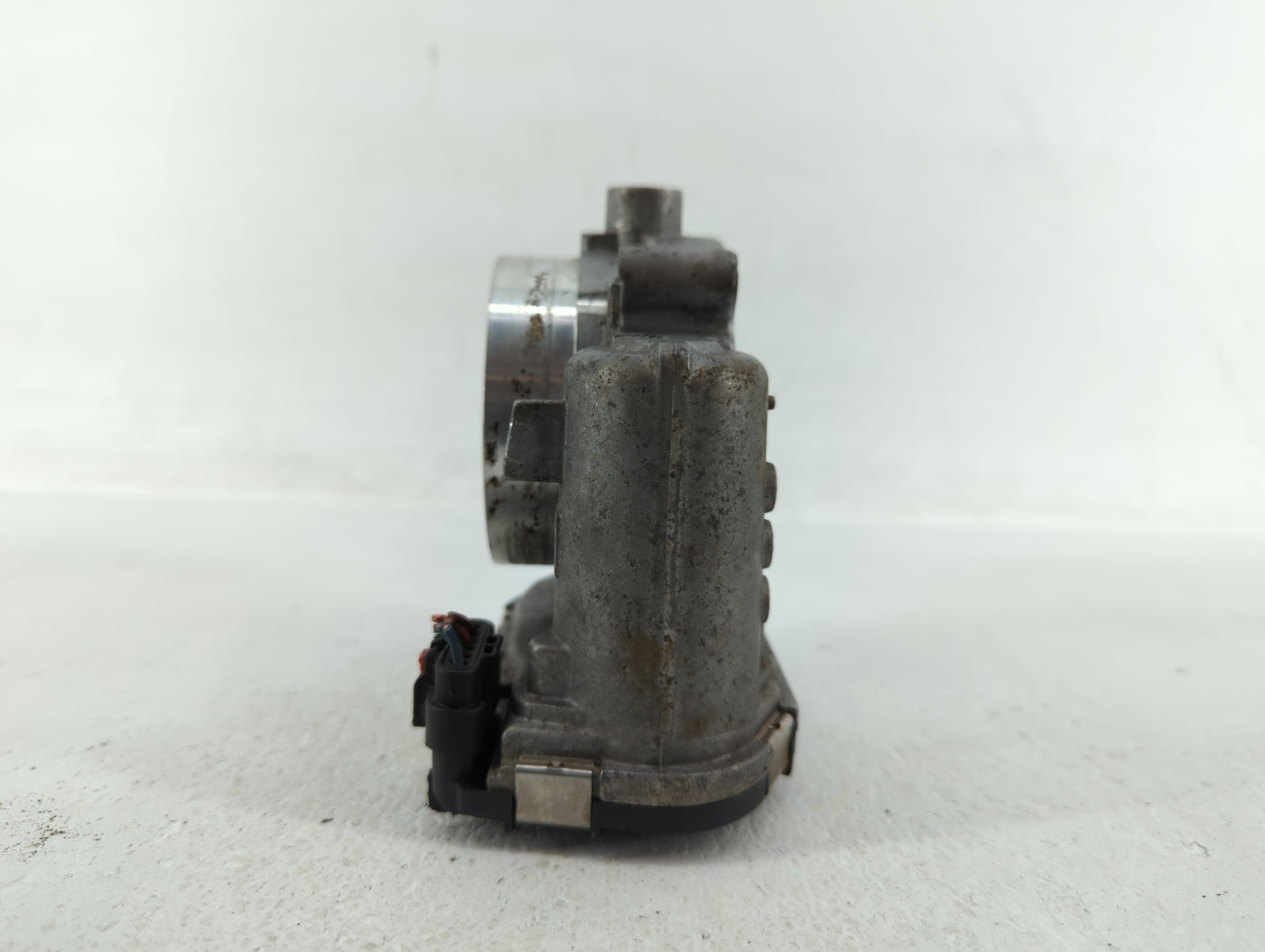 2014-2022 Jeep Cherokee Throttle Body P/N:05184349AF 05184349AE Fits OEM Used Auto Parts - Oemusedautoparts1.com
