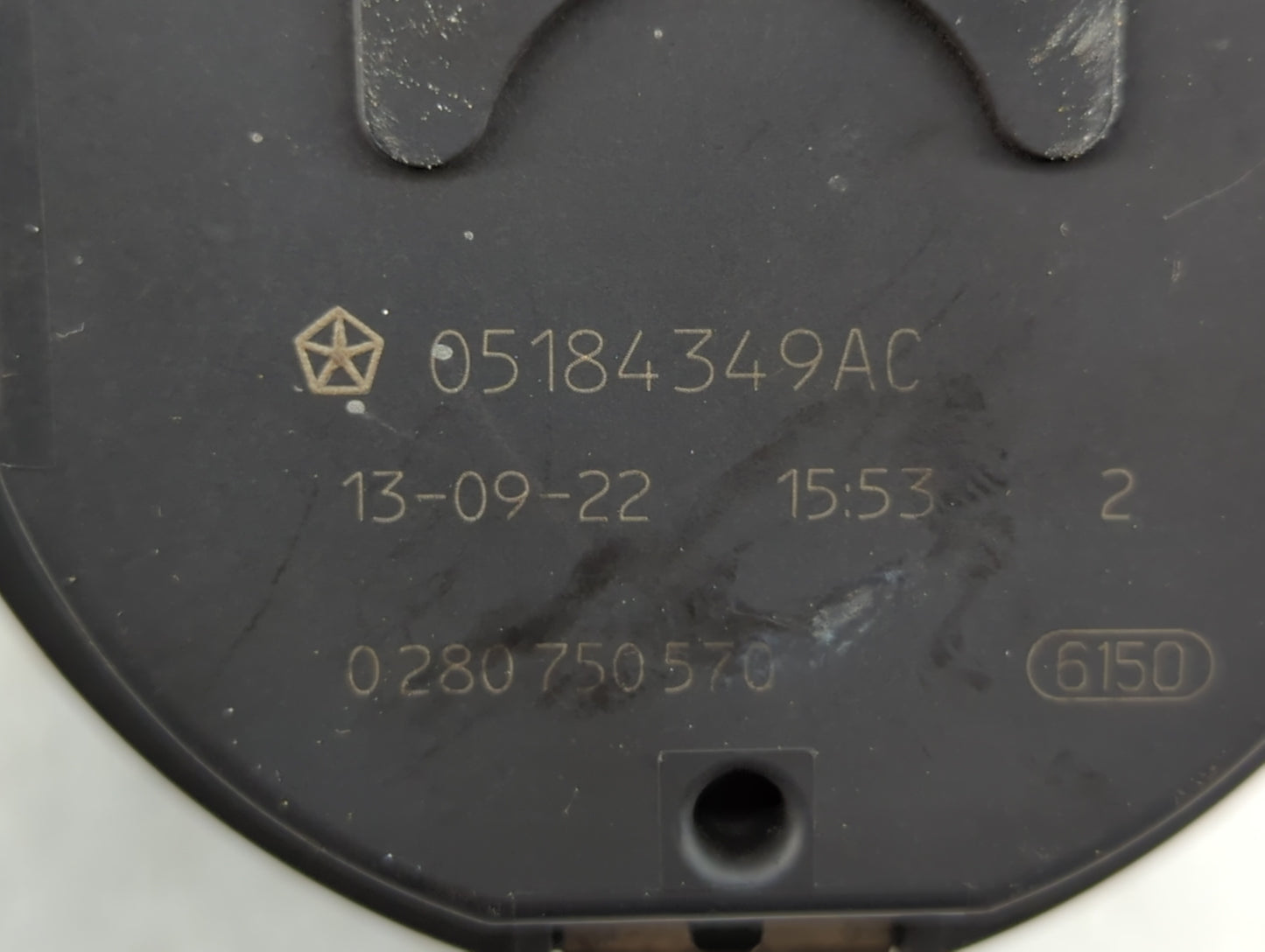 2014-2022 Jeep Cherokee Throttle Body P/N:05184349AF 05184349AE Fits OEM Used Auto Parts - Oemusedautoparts1.com