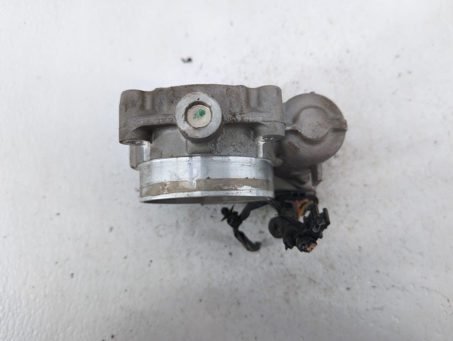 2014-2022 Jeep Cherokee Throttle Body P/N:05184349AF 05184349AE Fits OEM Used Auto Parts - Oemusedautoparts1.com