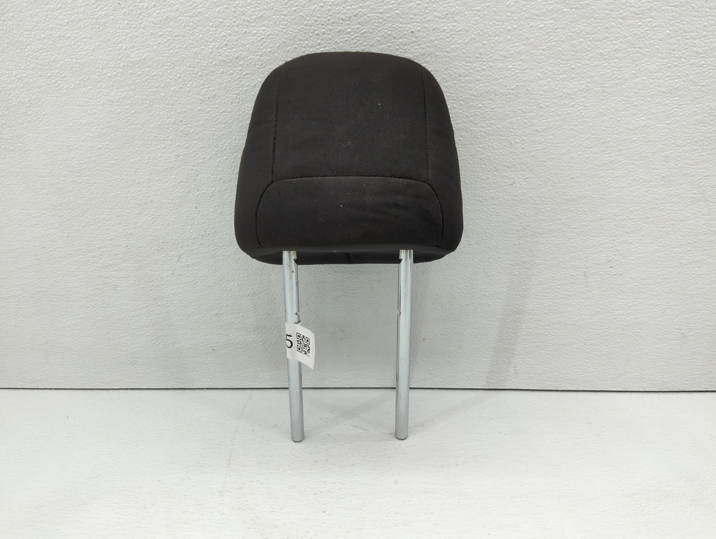 Jeep Cherokee Headrest Head Rest Front Driver Passenger Seat Black - Oemusedautoparts1.com