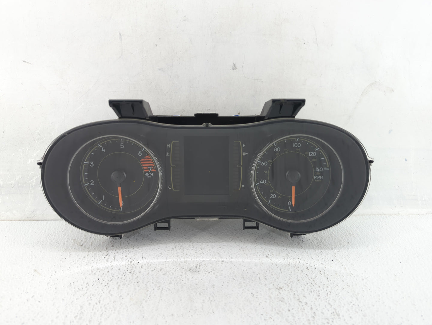 2016 Jeep Cherokee Instrument Cluster Speedometer Gauges P/N:P68274069AC P68274070AC, P68274069AB Fits OEM Used Auto Parts -