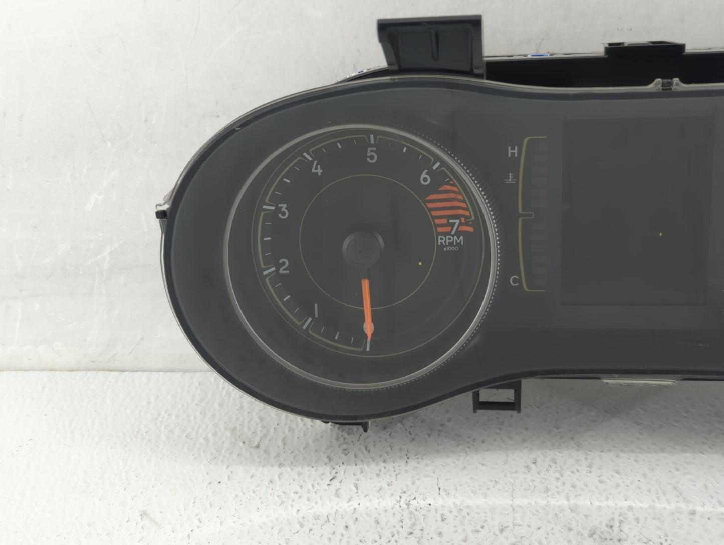 2016 Jeep Cherokee Instrument Cluster Speedometer Gauges P/N:P68274069AC P68274070AC, P68274069AB Fits OEM Used Auto Parts -
