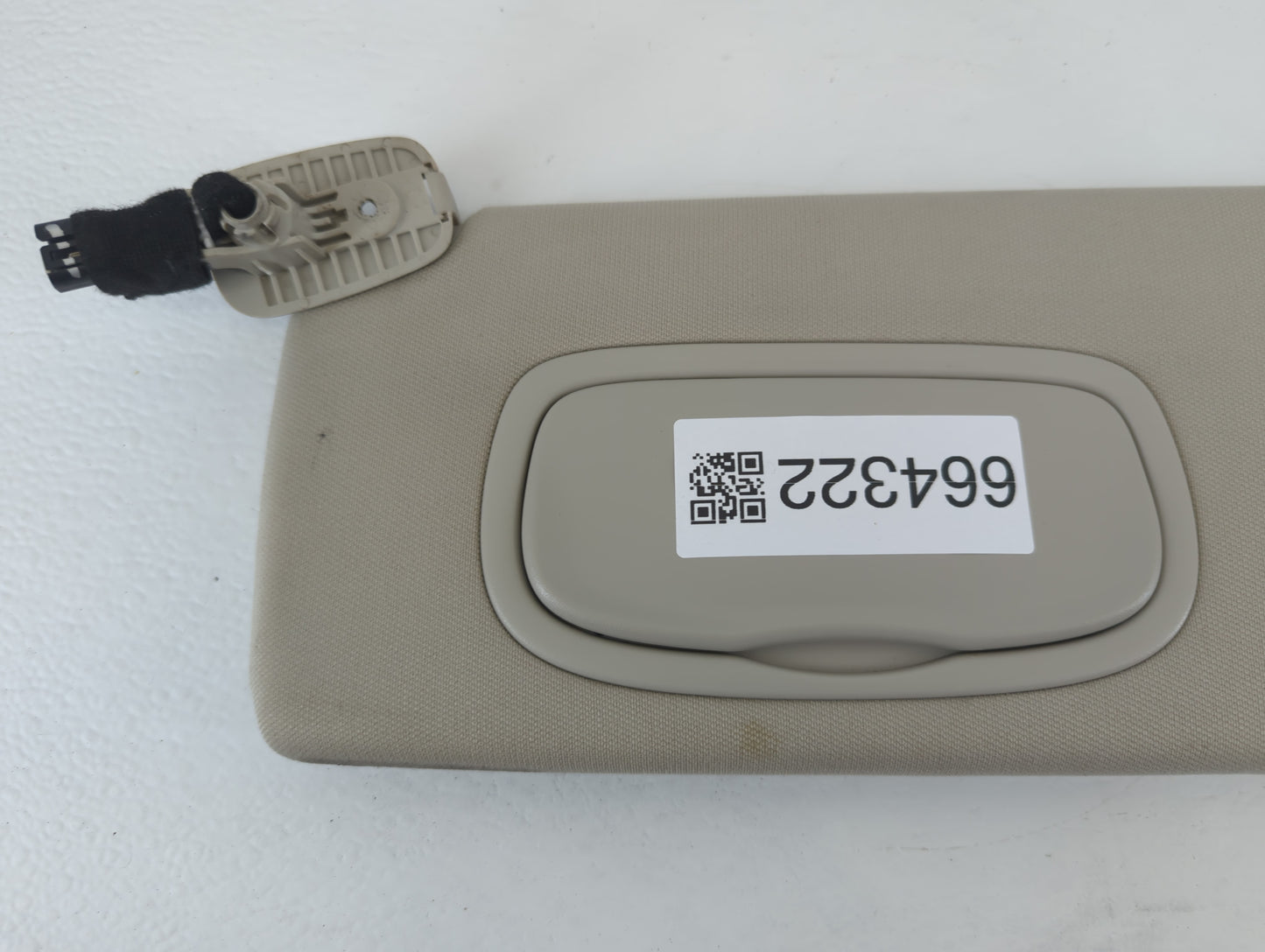 2014-2018 Jeep Cherokee Sun Visor Shade Replacement Passenger Right Mirror Fits Fits 2014 2015 2016 2017 2018 OEM Used Auto 