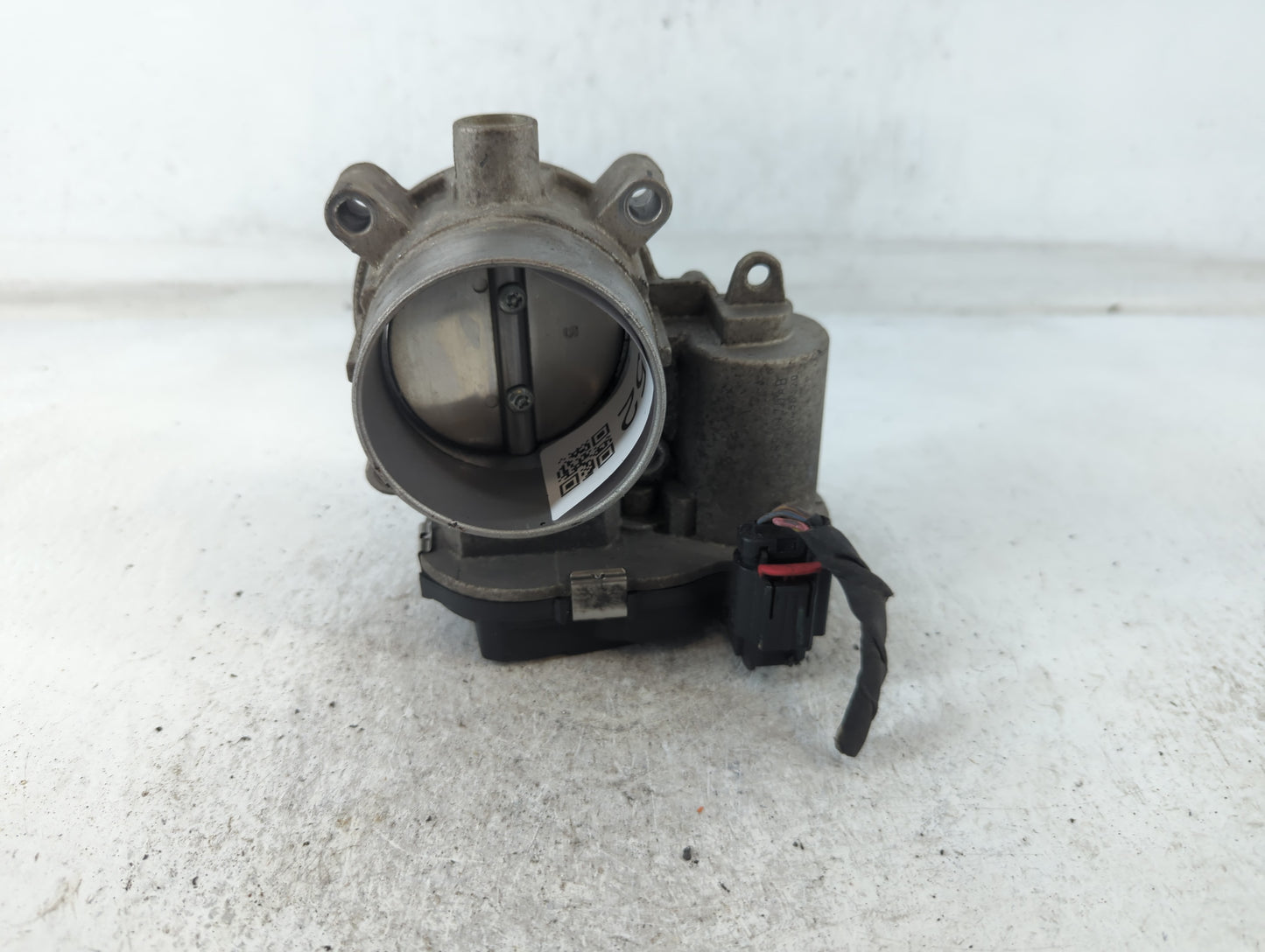 2014-2019 Jeep Cherokee Throttle Body P/N:04891970A0 Fits Fits 2014 2015 2016 2017 2018 2019 2020 2021 2022 OEM Used Auto Pa