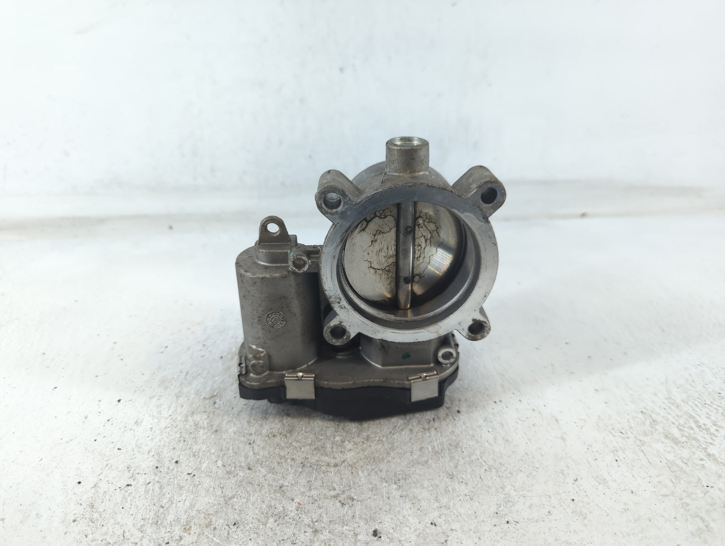 2014-2019 Jeep Cherokee Throttle Body P/N:04891970A0 Fits Fits 2014 2015 2016 2017 2018 2019 2020 2021 2022 OEM Used Auto Pa
