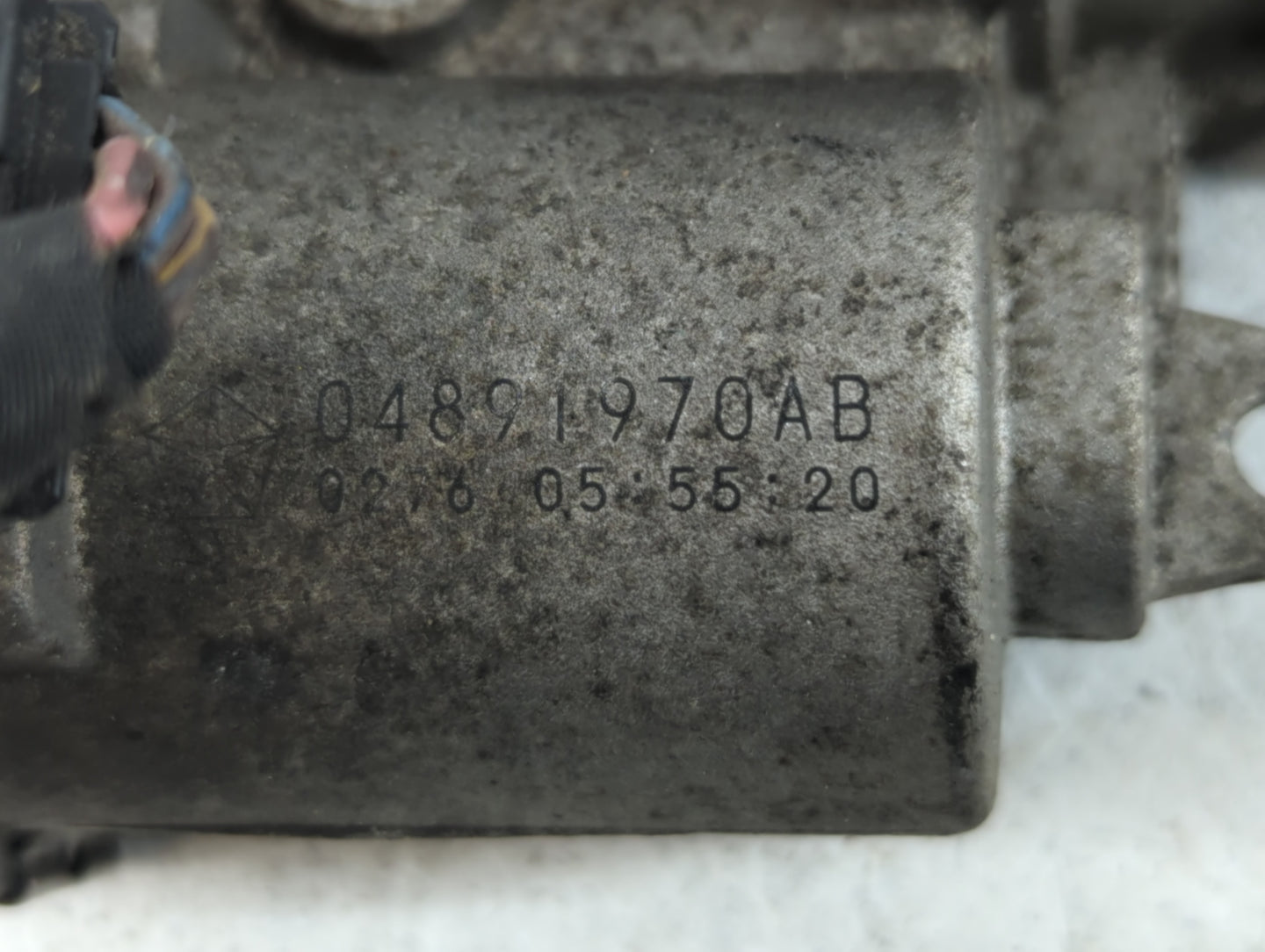 2014-2019 Jeep Cherokee Throttle Body P/N:04891970A0 Fits Fits 2014 2015 2016 2017 2018 2019 2020 2021 2022 OEM Used Auto Pa