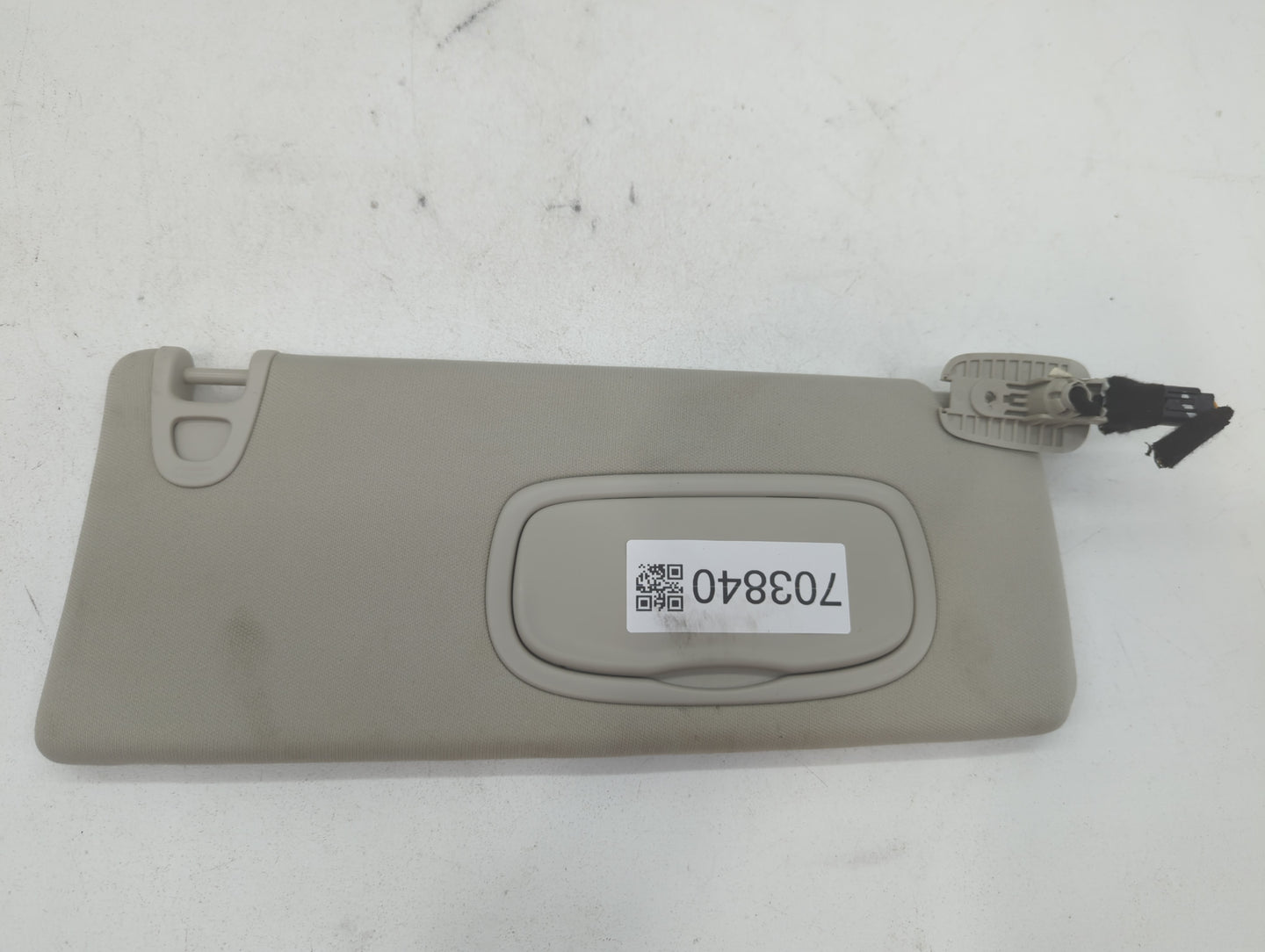 2014-2018 Jeep Cherokee Sun Visor Shade Replacement Passenger Right Mirror Fits Fits 2014 2015 2016 2017 2018 OEM Used Auto 
