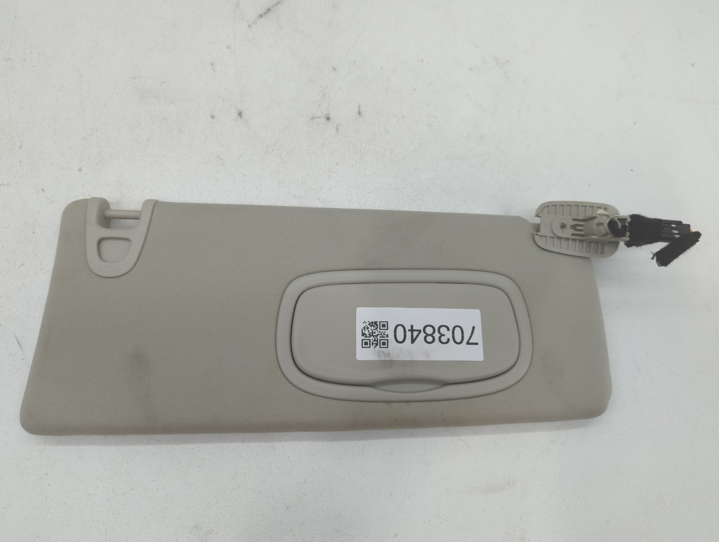 2014-2018 Jeep Cherokee Sun Visor Shade Replacement Passenger Right Mirror Fits Fits 2014 2015 2016 2017 2018 OEM Used Auto 