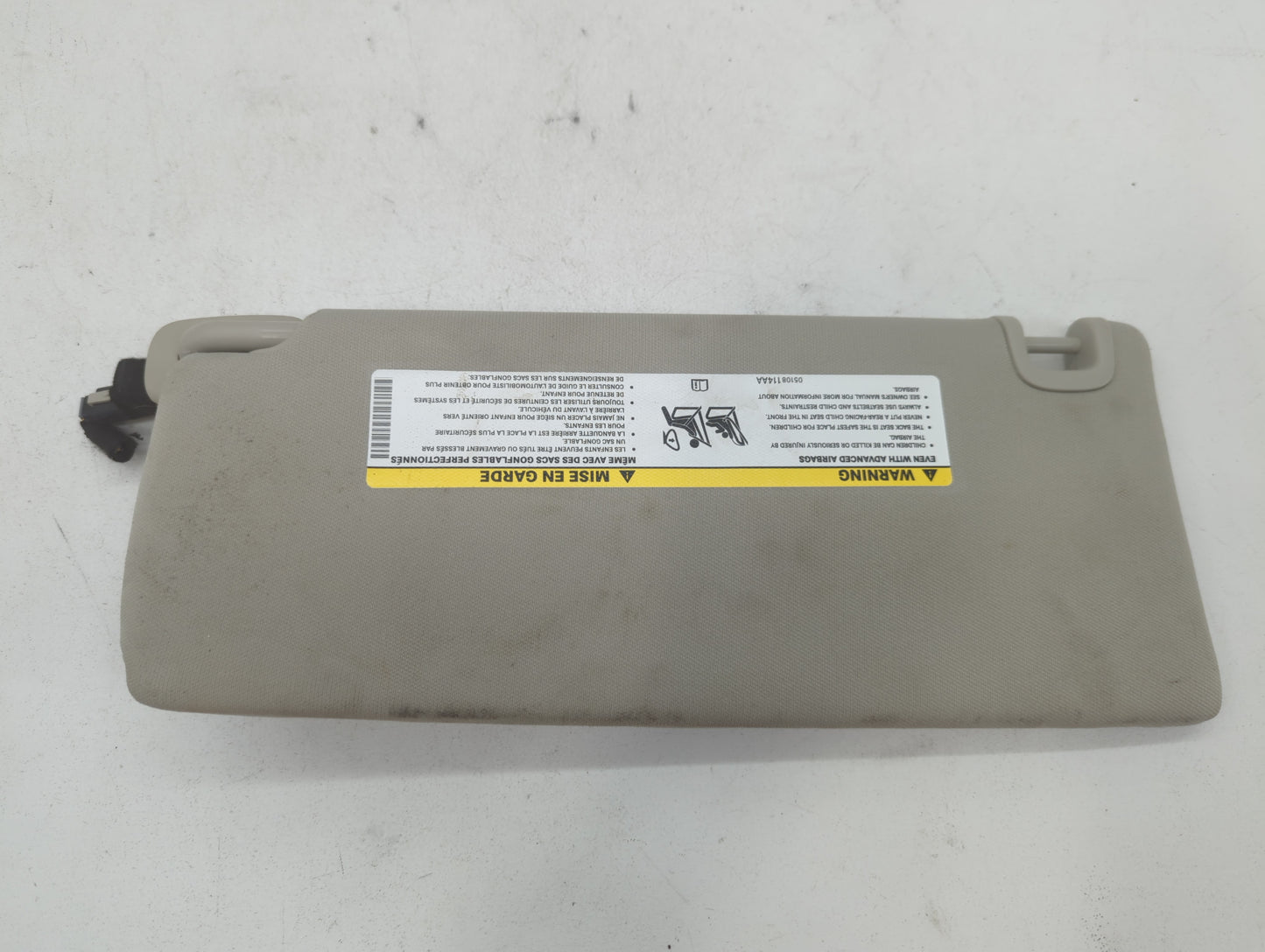 2014-2018 Jeep Cherokee Sun Visor Shade Replacement Passenger Right Mirror Fits Fits 2014 2015 2016 2017 2018 OEM Used Auto 