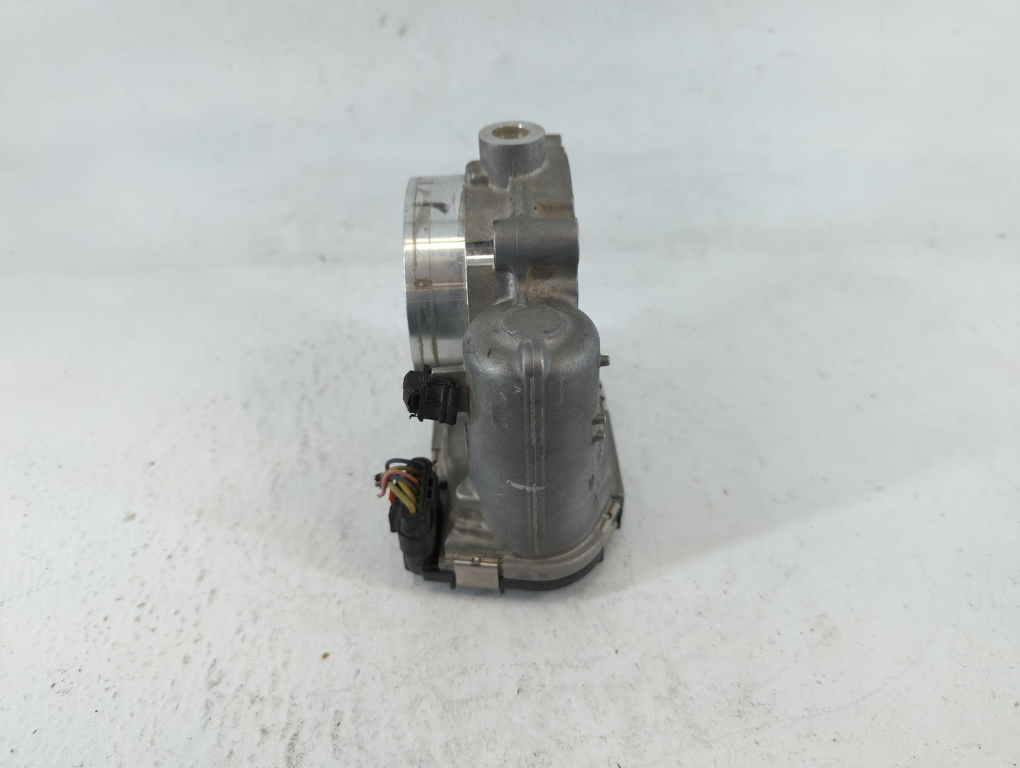 2014-2022 Jeep Cherokee Throttle Body P/N:0 280 750 570 05184349AC Fits OEM Used Auto Parts - Oemusedautoparts1.com