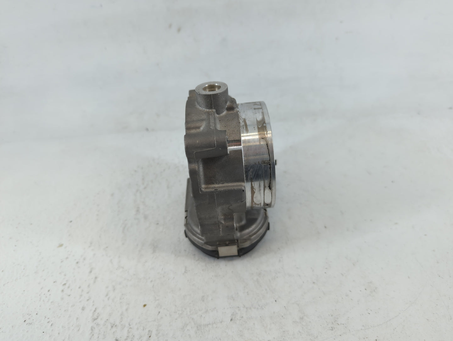 2014-2022 Jeep Cherokee Throttle Body P/N:0 280 750 570 05184349AC Fits OEM Used Auto Parts - Oemusedautoparts1.com