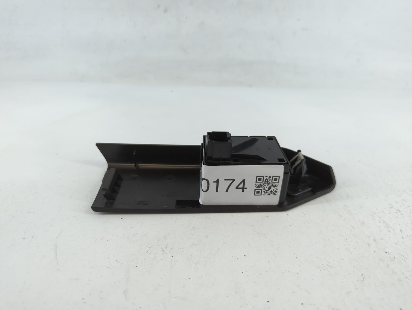 2015-2022 Jeep Cherokee Master Power Window Switch Replacement Driver Side Left P/N:AR33-14A564-ADW 68231805AA Fits OEM Used