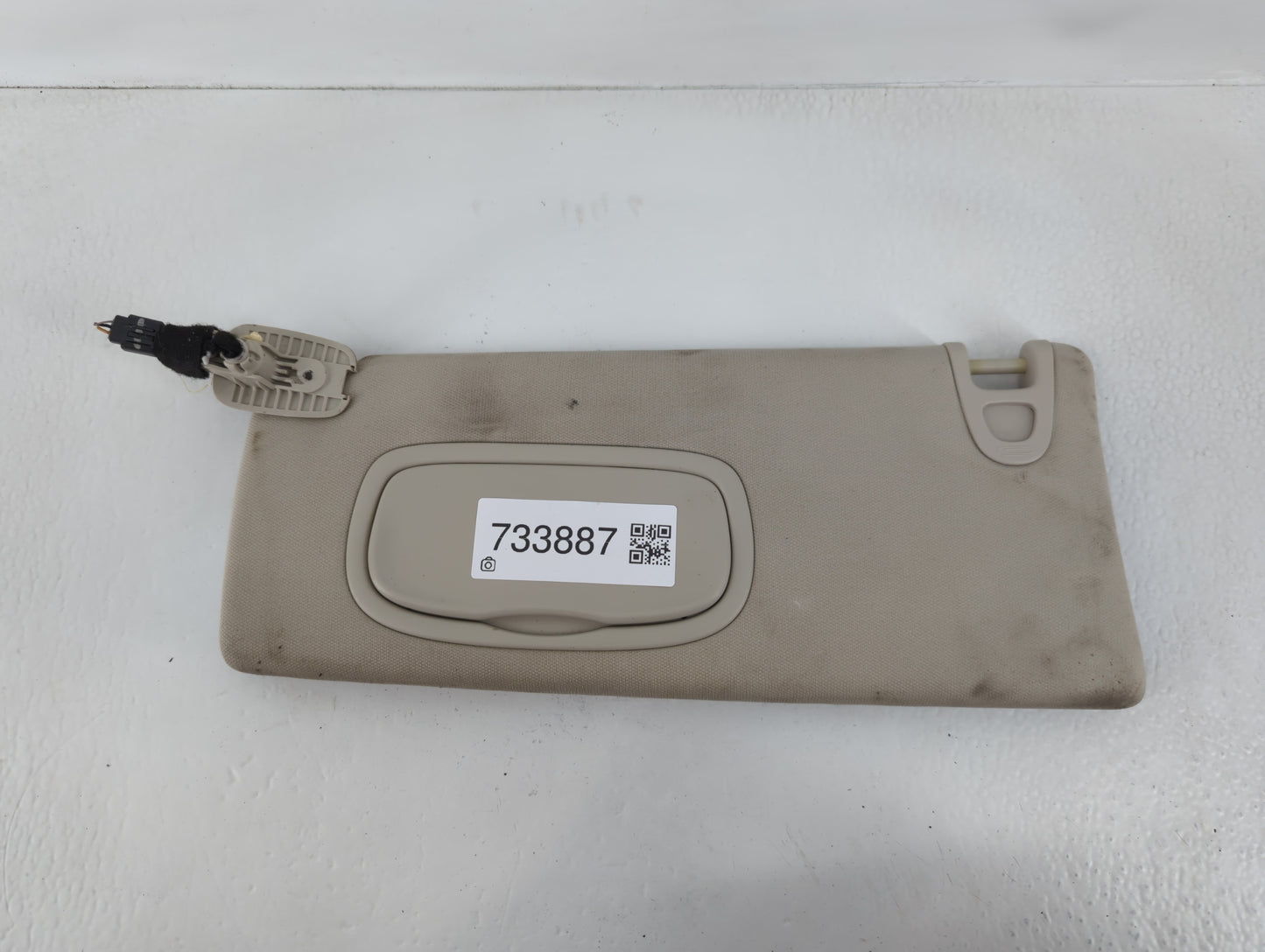 2014-2018 Jeep Cherokee Sun Visor Shade Replacement Driver Left Mirror Fits Fits 2014 2015 2016 2017 2018 OEM Used Auto Part
