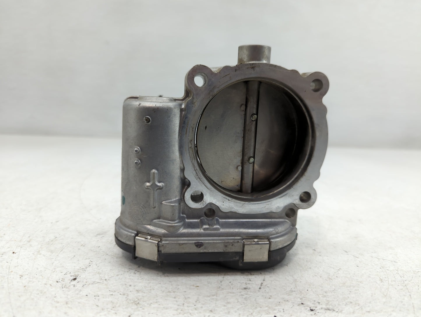 2014-2022 Jeep Cherokee Throttle Body P/N:0 280 750 570 05184349AC Fits OEM Used Auto Parts - Oemusedautoparts1.com