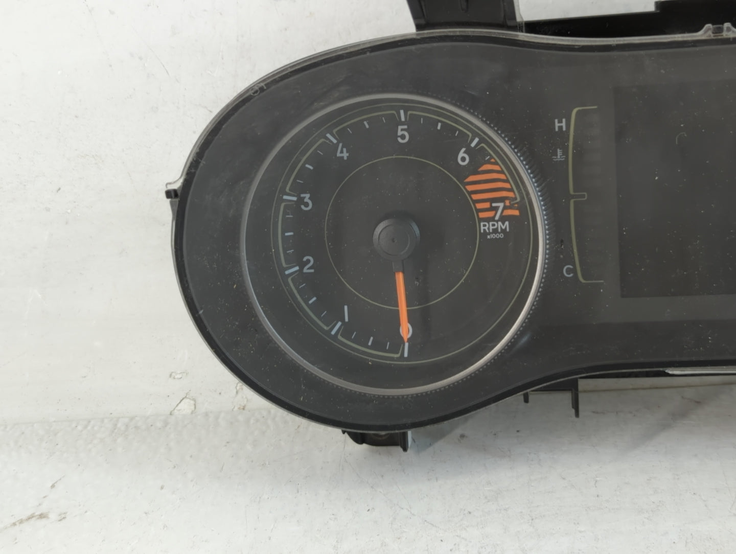 2016 Jeep Cherokee Instrument Cluster Speedometer Gauges P/N:P68274069AC Fits OEM Used Auto Parts - Oemusedautoparts1.com