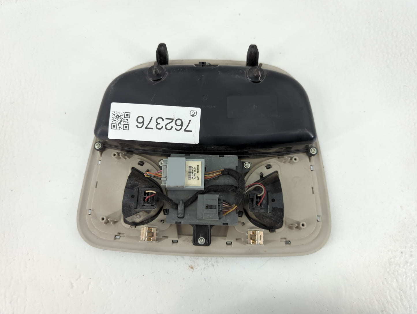 2016 Jeep Cherokee Overhead Roof Console - Oemusedautoparts1.com