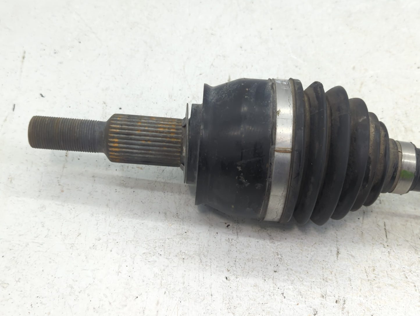 2014-2018 Jeep Cherokee Axle Shaft Front Driver Cv C/v - Oemusedautoparts1.com