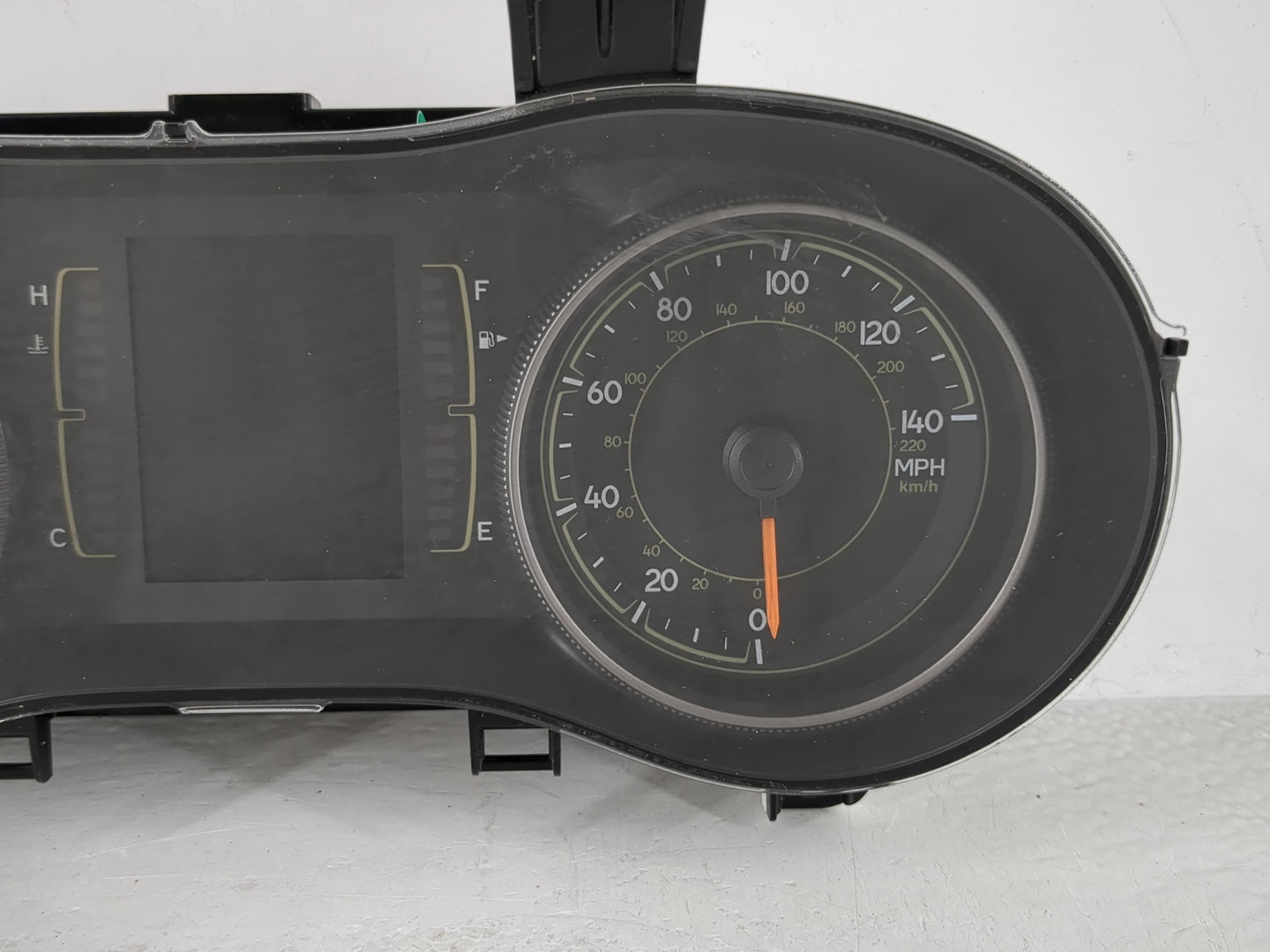 2016 Jeep Cherokee Instrument Cluster Speedometer Gauges Fits OEM Used Auto Parts - Oemusedautoparts1.com