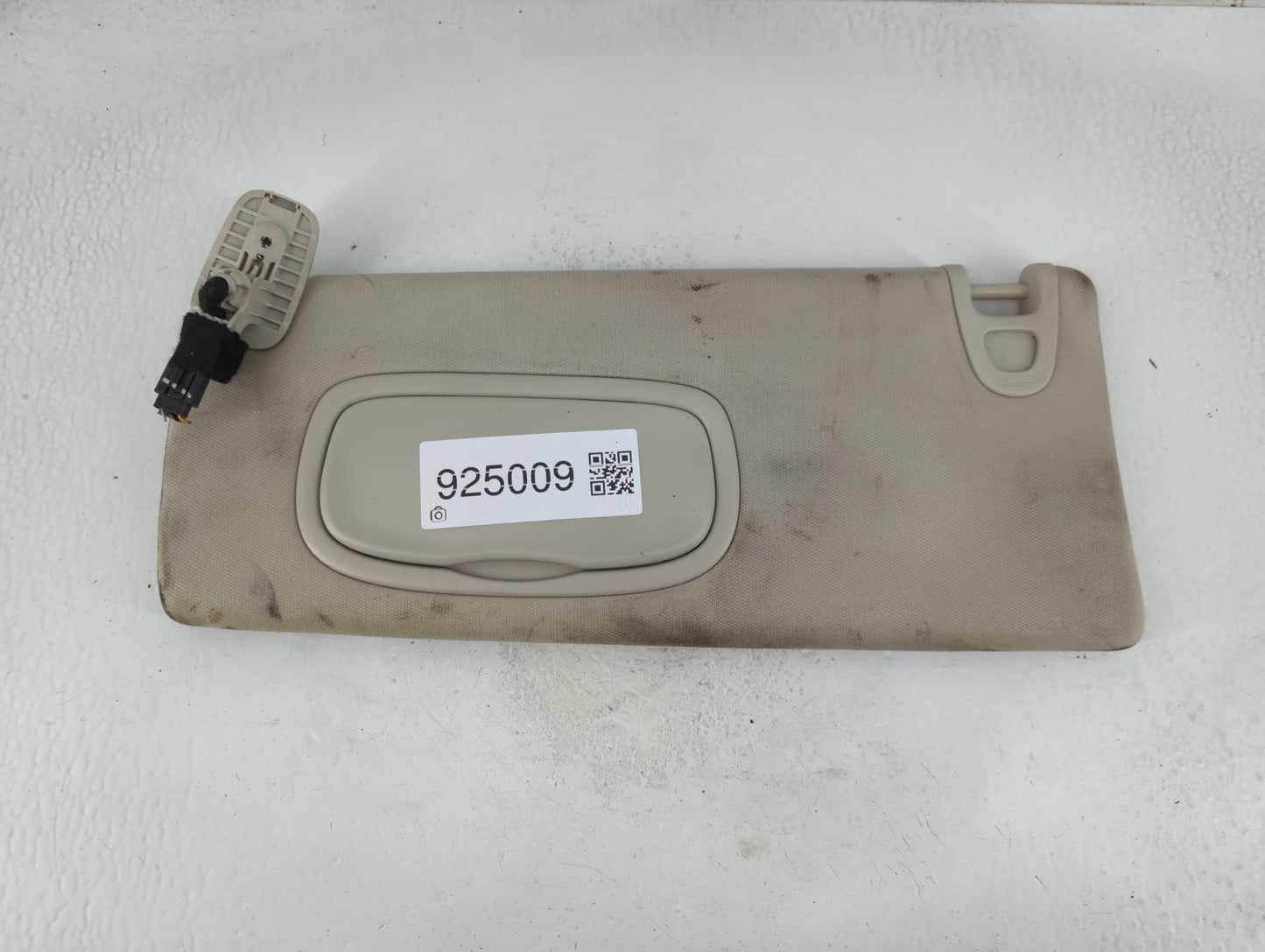 2014-2018 Jeep Cherokee Sun Visor Shade Replacement Driver Left Mirror Fits Fits 2014 2015 2016 2017 2018 OEM Used Auto Part