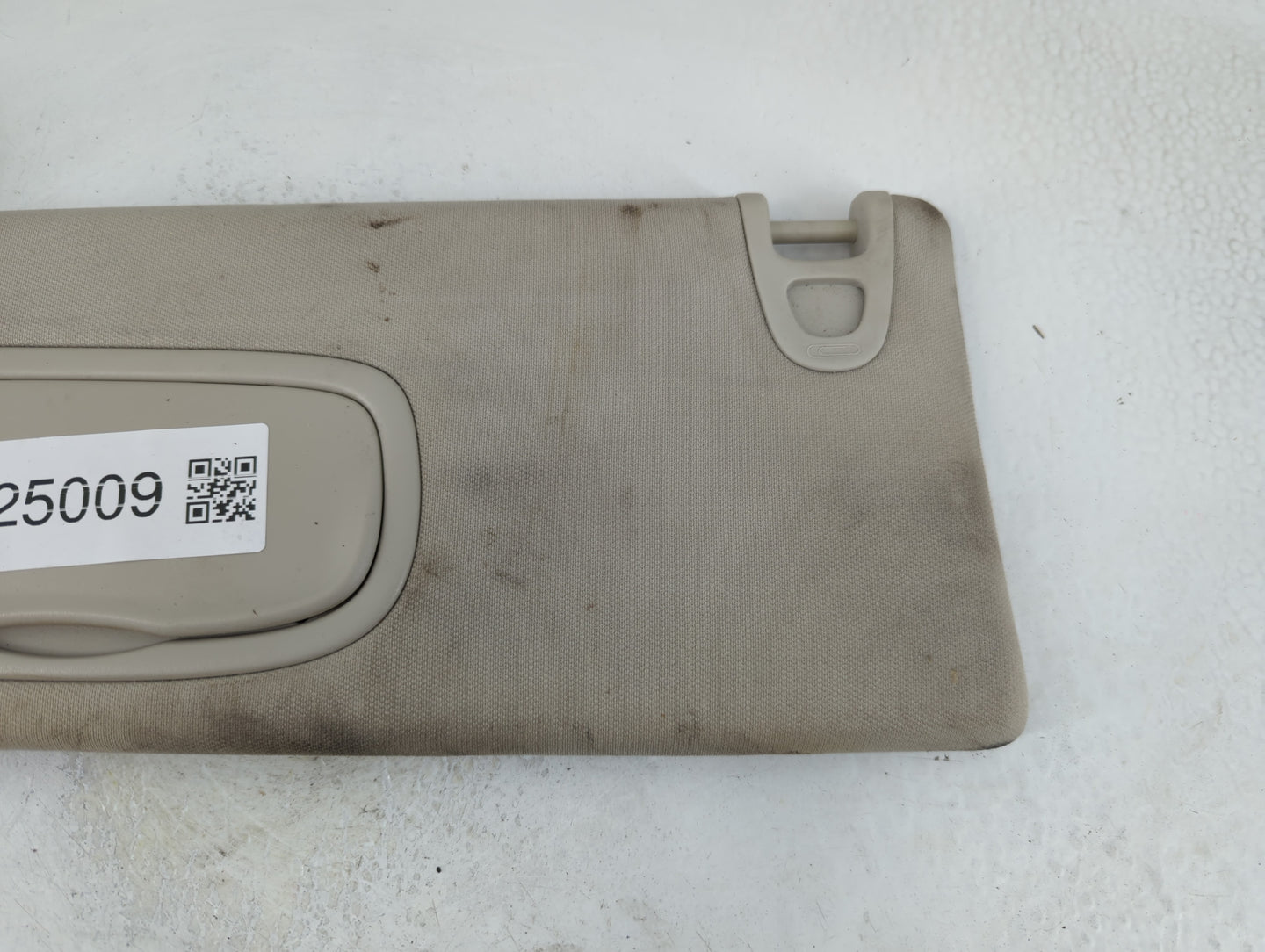 2014-2018 Jeep Cherokee Sun Visor Shade Replacement Driver Left Mirror Fits Fits 2014 2015 2016 2017 2018 OEM Used Auto Part