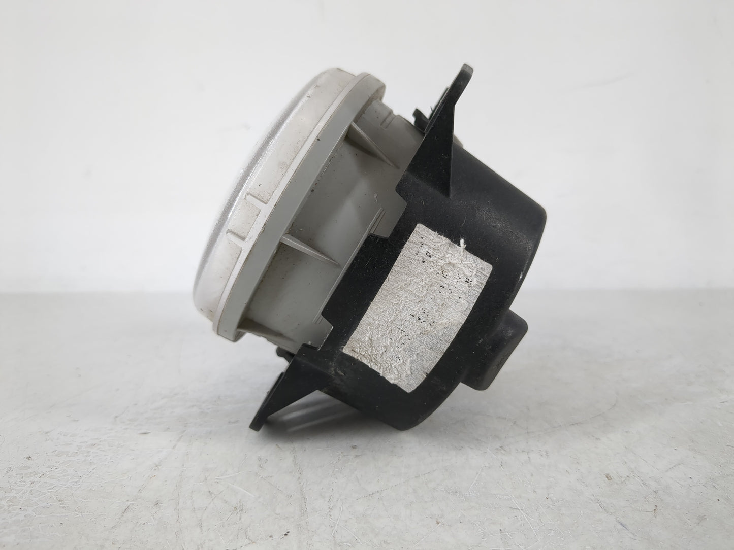 2014-2018 Jeep Cherokee Driver Left Oem Front Light Lamp - Oemusedautoparts1.com