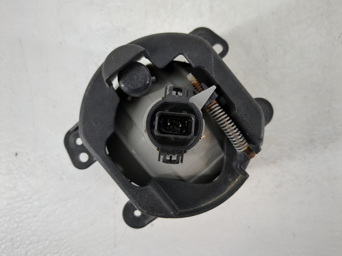 2014-2018 Jeep Cherokee Driver Left Oem Front Light Lamp - Oemusedautoparts1.com