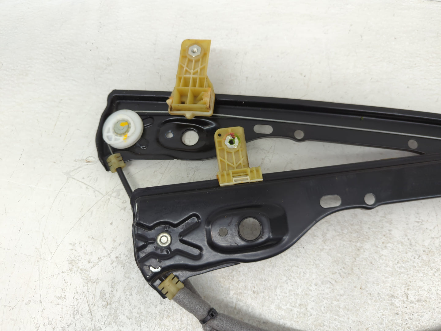 2014-2021 Jeep Cherokee Driver Front Left Power Window Motor - Oemusedautoparts1.com