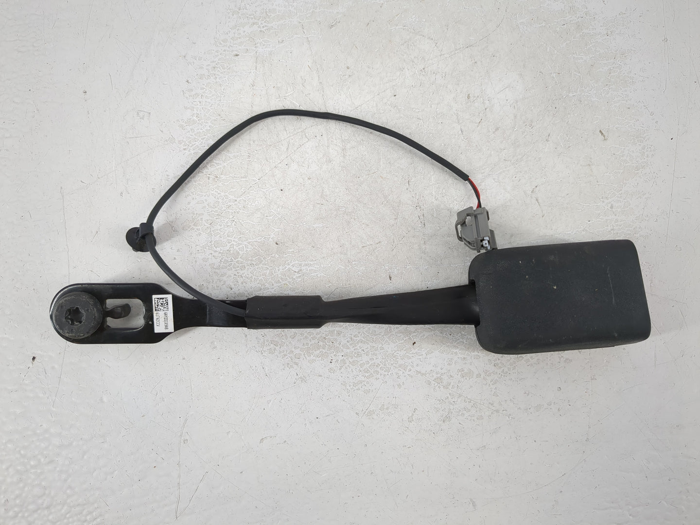 2014-2016 Jeep Cherokee Passenger Front Seatbelt Buckle - Oemusedautoparts1.com